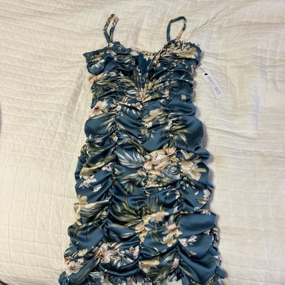 Beautiful Brand New Floral Dress. Size S
